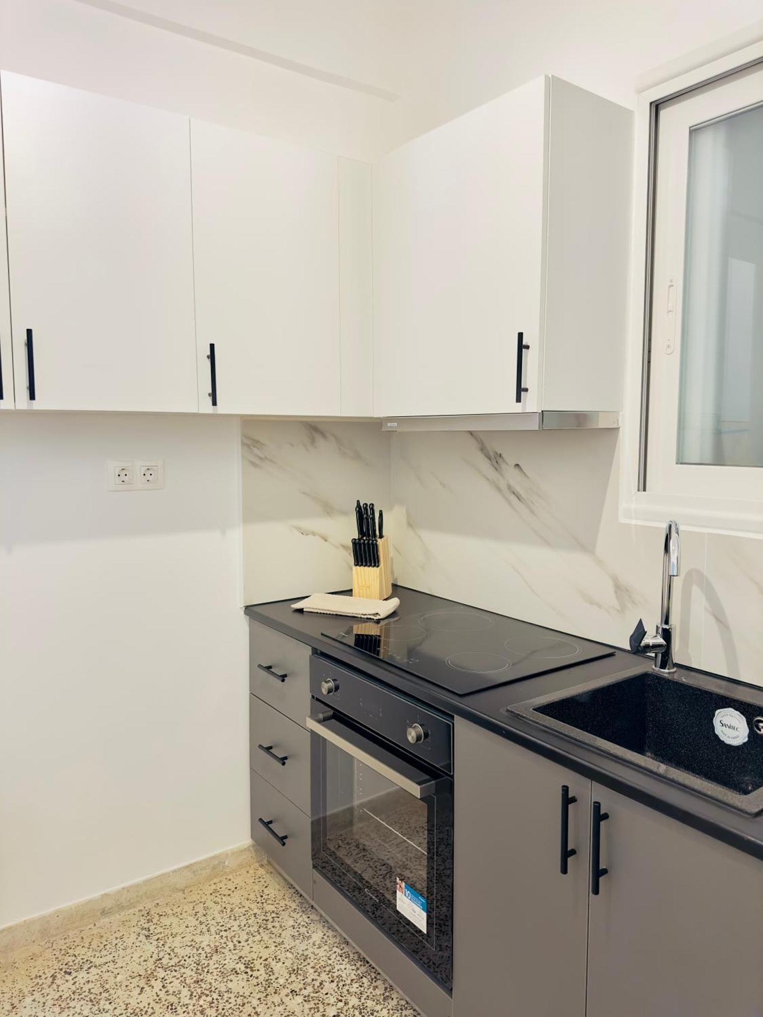 Pangrati Eco-chic Oasis 1br For 4 Persons Apartment *