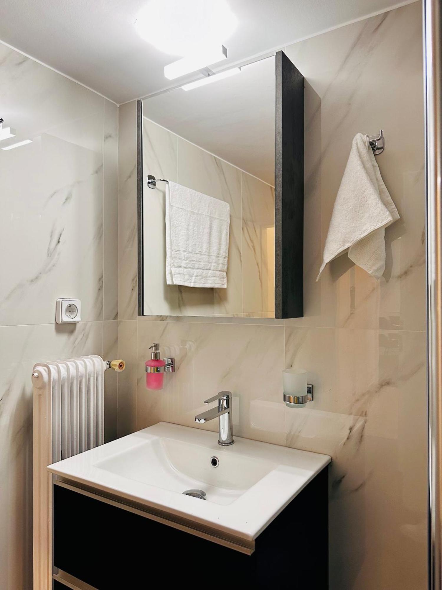 Pangrati Eco-chic Oasis 1br For 4 Persons Appartement *