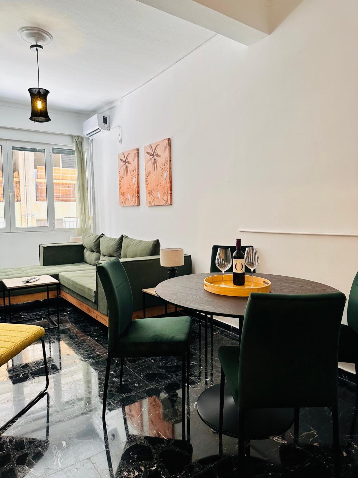 Pangrati Eco-chic Oasis 1br For 4 Persons